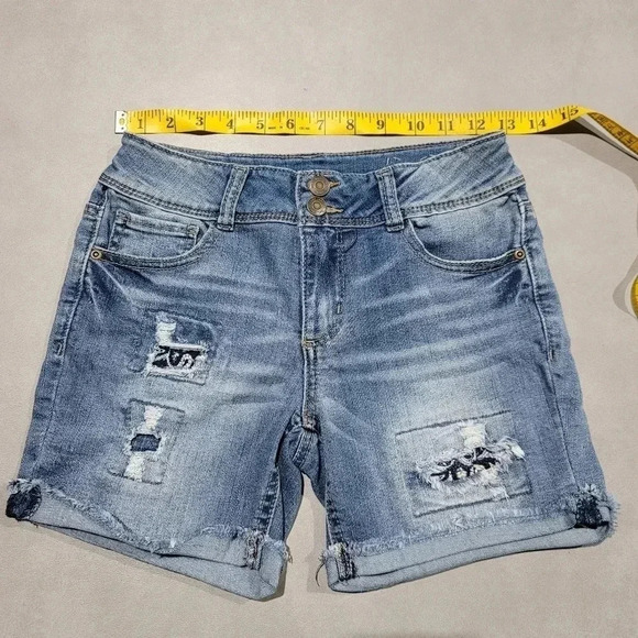 Mudd Denim Jean Shorts Youth Girls 14 Blue Cuffed Distressed Adjadtsble Waist - Picture 5 of 8